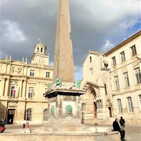 Appart Lumineux De L'Hotel De Ville Arles Exterior photo